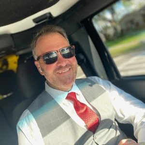 Meet your Posher, Travis